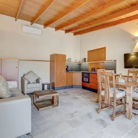 Casa Waldeck En Jardines Del Duque